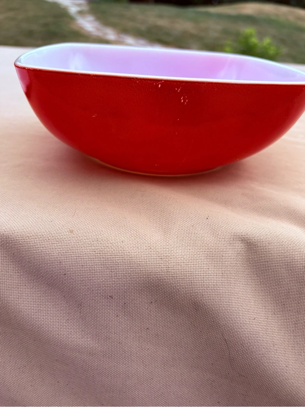 Pyrex Red Hostess casserole dish from the 1950s, 1.5 qt
